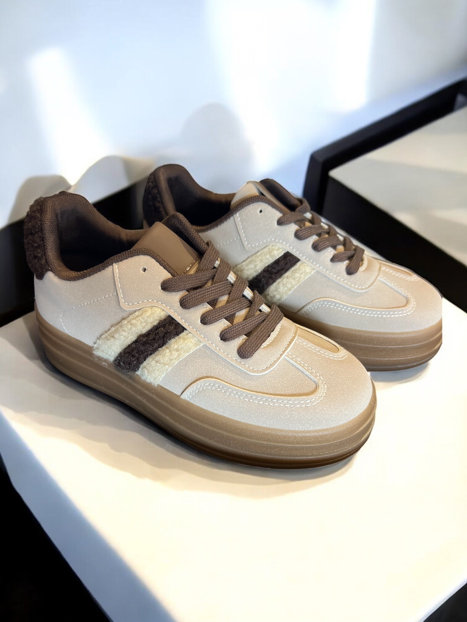 Basket beige.