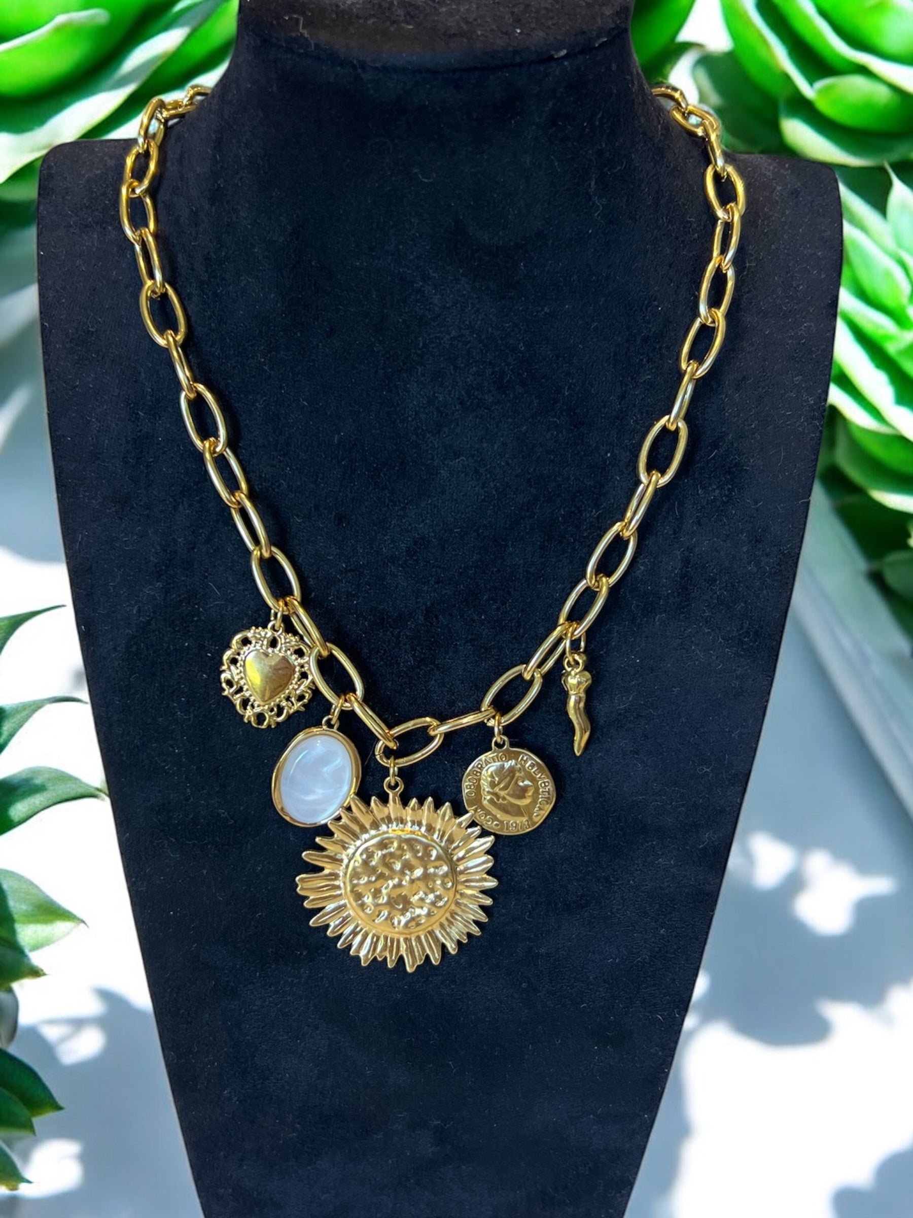 Collier Samy