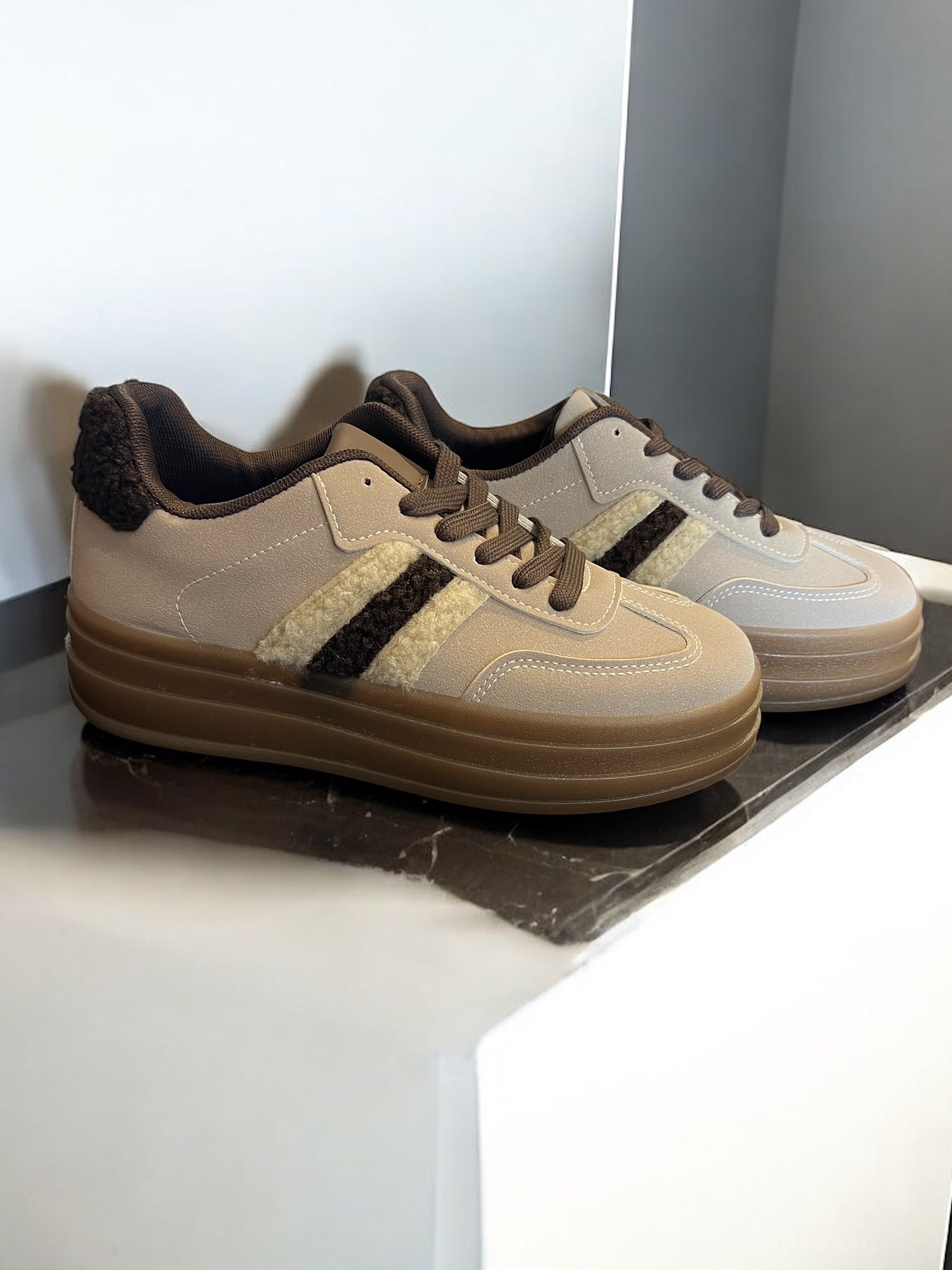 Basket beige.